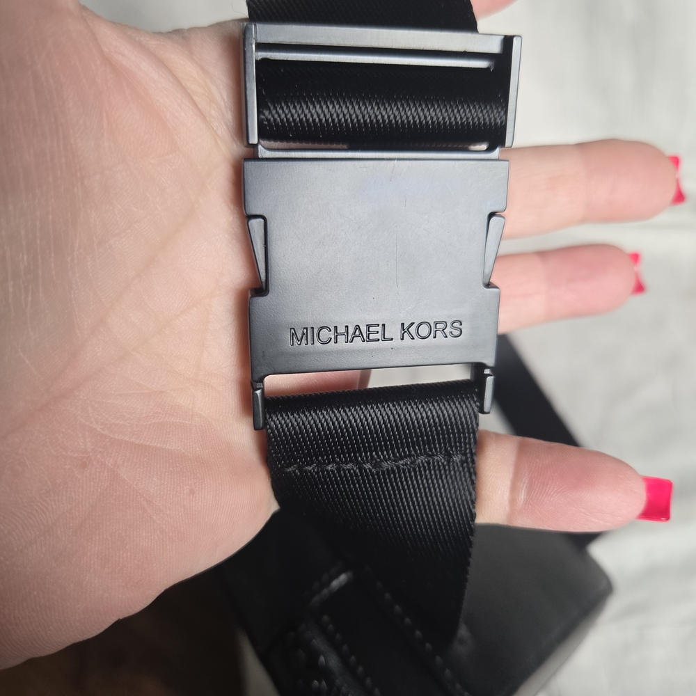 Michael Kors Belt Bag Fanny Pack In Black- NWOT - Picture 6 of 9
